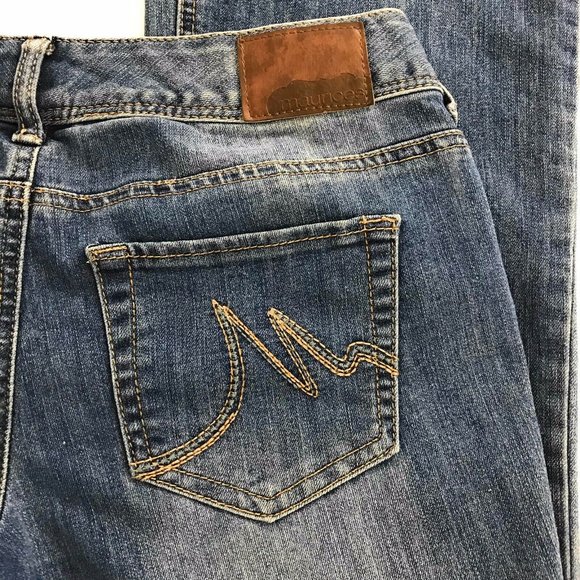 (Sold)Maurice’s Women’s Boot cut Jeans 5/6 Reg - Picture 4 of 7